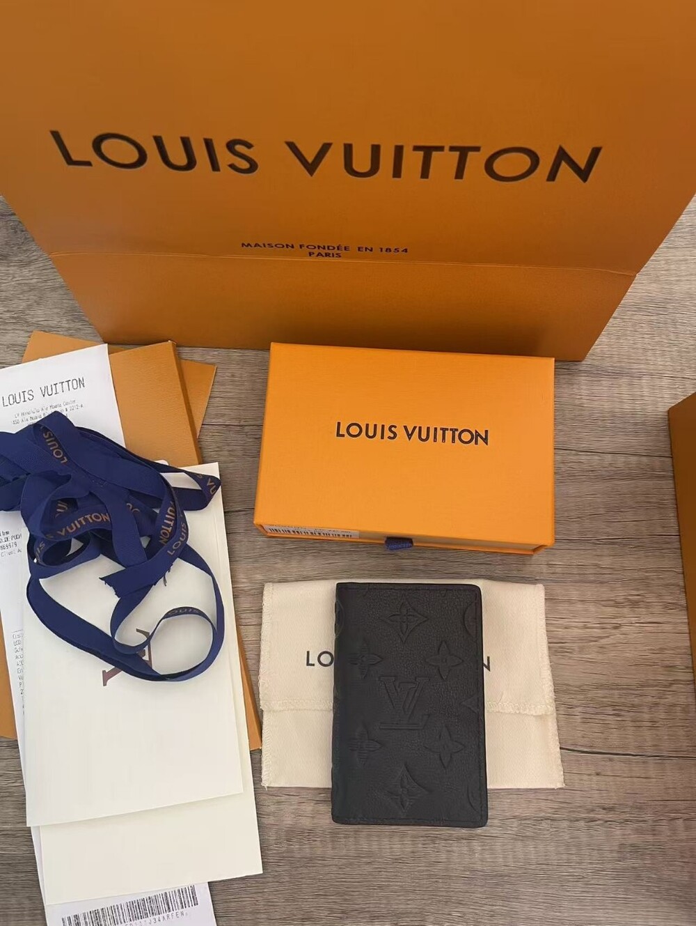 Louis Vuitton Pocket Organizer - Picture 2 of 10